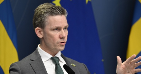 Ankara cancella la visita del ministro svedese