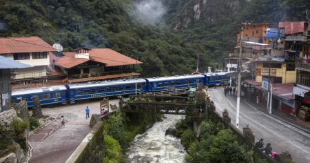 Disordini sulla ferrovia del Machu Picchu, 300 turisti bloccati