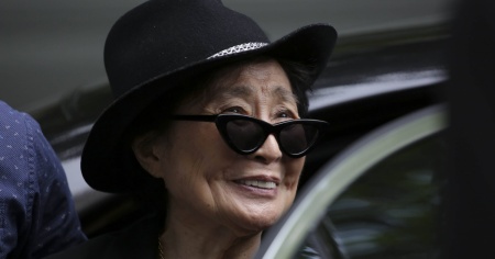 Yoko Ono lascia il Dakota Building