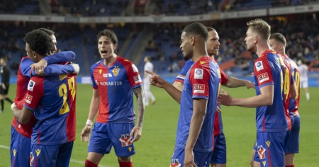 Il Basilea non sbaglia al St. Jakob. Bella rimonta del Servette
