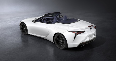 Lexus, tante novità per i gioielli LC