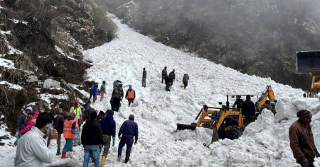 Valanga nel Sikkim provoca 7 morti e 30 feriti