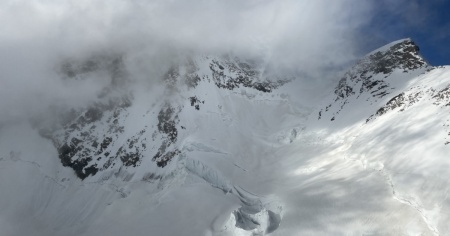 Caduta fatale per un alpinista: è il terzo morto in 24 ore
