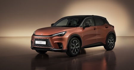 LBX, la compatta Lexus in arrivo nel 2024 
