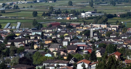 Cambio di rotta alle scuole comunali di Cugnasco-Gerra