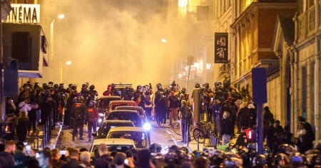 I casseurs hanno causato danni per 650 milioni