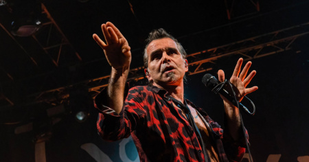 Il viaggiatore Piero Pelù: «Ad Hanoi seminai la spia del governo»