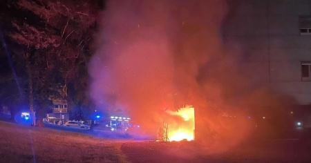 Sono tre giovani i piromani che hanno dato fuoco a un caseggiato