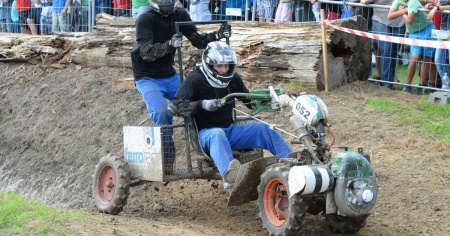 29enne si schianta durante la gara di veicoli autocostruiti
