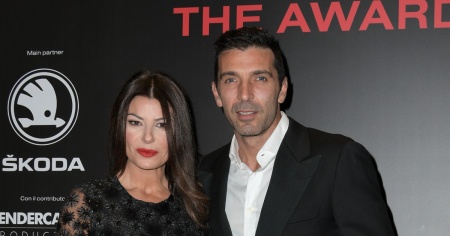 Ilaria d’Amico annuncia le nozze con Buffon, poi attacca la Rai: «Rispetto zero»