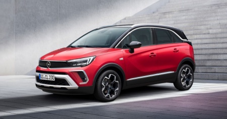 Opel, la Crossland elettrica cresce di dimensioni