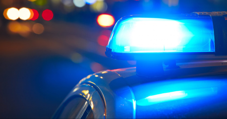 L'auto si ribalta: muore una donna, in condizioni critiche un uomo