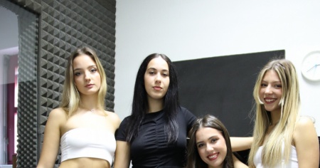 Le Ragazze Punk scalano le classifiche nelle radio italiane - Ticinonline