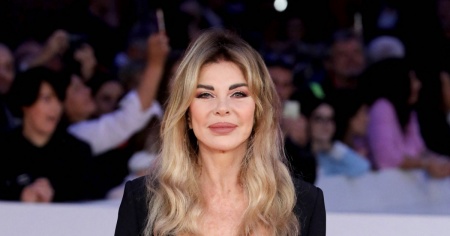 Alba Parietti: «Mi piace che il mio sedere sia piaciuto a tanti»