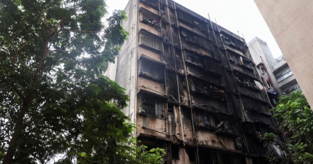 Vasto incendio a Mumbai, 7 morti e 51 feriti
