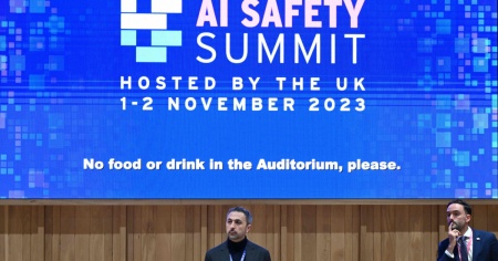 Ue, Usa e Cina firmano dichiarazione sull'intelligenza artificiale