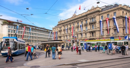 Acquisizione CS da parte di UBS, in tribunale pendenti 30 cause