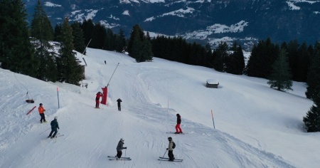 Tragedia sulla pista a Laax, muore uno snowboarder
