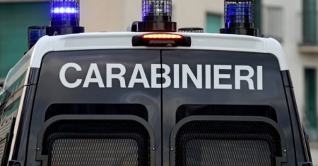 Accoltellato in casa, omicidio nel Varesotto