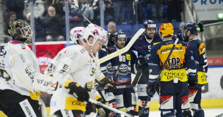 L'Ambrì non sbaglia: tre punti d'oro per i biancoblù