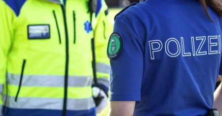 Cade tra la banchina e il treno, muore 36enne