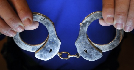 Tentato omicidio: la vittima colpita con un peso da palestra