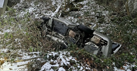 Esce di strada e precipita da una parete rocciosa, muore un 38enne