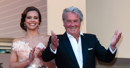 L'avvocato di Alain Delon: il mio cliente «è lucido»