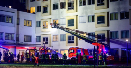 Fiamme in un ospedale: quattro morti e diversi feriti