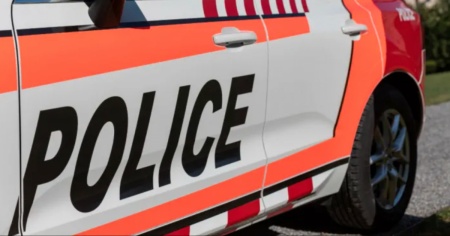Cade elicottero, pilota ferito