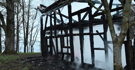 Incendio nel fienile, identificata la vittima