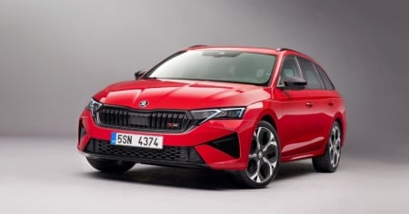 Skoda, nuovo look e intelligenza artificiale per la Octavia