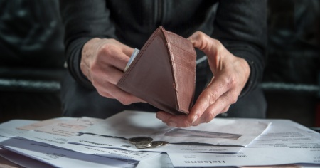 I debitori che non pagano sono in calo in Ticino e in Svizzera