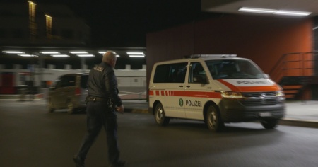 La lite sfocia in un accoltellamento: rischia la vita un uomo