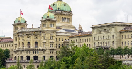 «Sì a una strategia contro il razzismo e l'antisemitismo»
