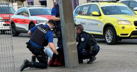 Un 26enne aggredisce un 12enne: è grave