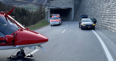 Scontro auto-moto, grave un 40enne