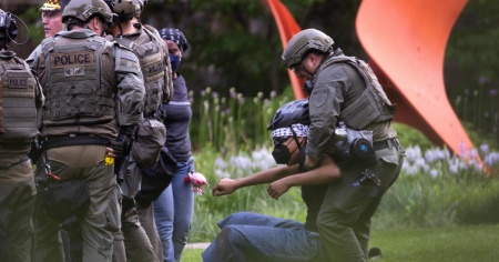 Arresti e insulti razzisti: caos durante le proteste pro-Gaza