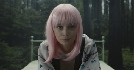 L'amore e l'abuso: "Deer Girl" arriva al cinema