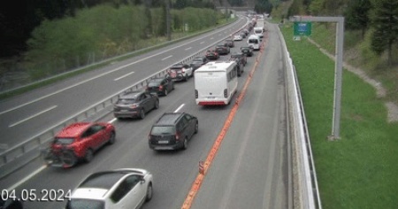 Nove chilometri di coda al San Gottardo, sia verso sud che verso nord