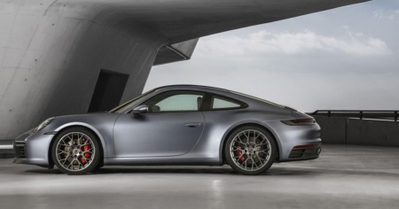La Porsche 911 Hybrid vola al Nurburgring