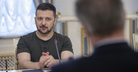 La Russia ha inserito Zelensky nella lista dei ricercati