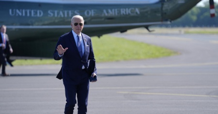 Parigi paralizzata per la visita di Biden