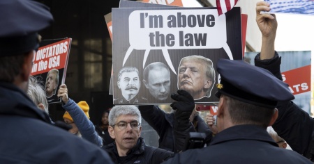 Putin difende Trump e parla di «persecuzione giudiziaria»