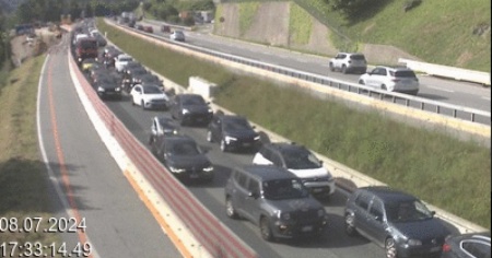 Doppia panne sull'A2, «ritardi fino a un'ora e 20 minuti»