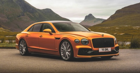 Bentley, la nuova Flying Spur sarà una super-ibrida