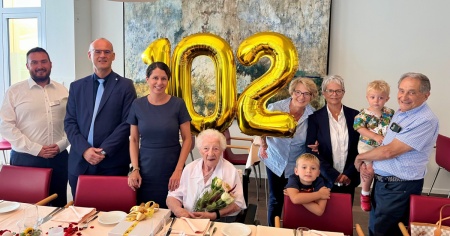 Betti Adamina spegne 102 candeline