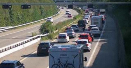 L'estate è finita: coda, panne e traffico sull'A2