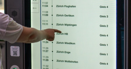 FFS: l'informazione passerà dai touch screen