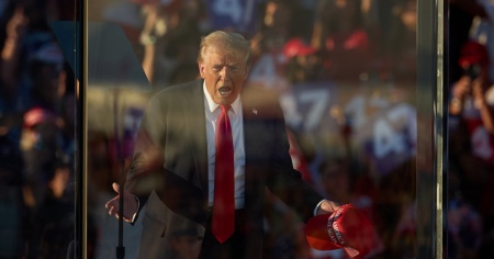 Trump insiste: «Aumenterò i dazi sulle auto straniere fino al 500%»